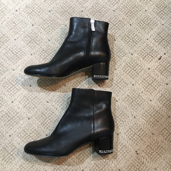 MICHAEL Michael Kors Shoes - SOLD!! Michael Kors “Sabrina” Leather Ankle Boots.